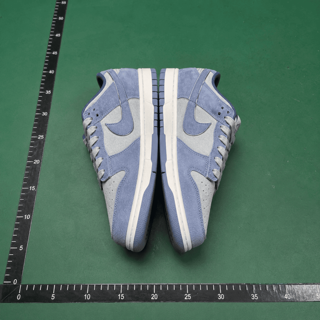 Nike Sneaker QC Photo Checklist for Fall/Winter Office Wear